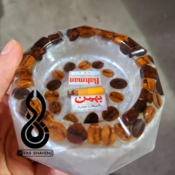تصویر 1  زیرسیگاری رزینی سیگار بهمن